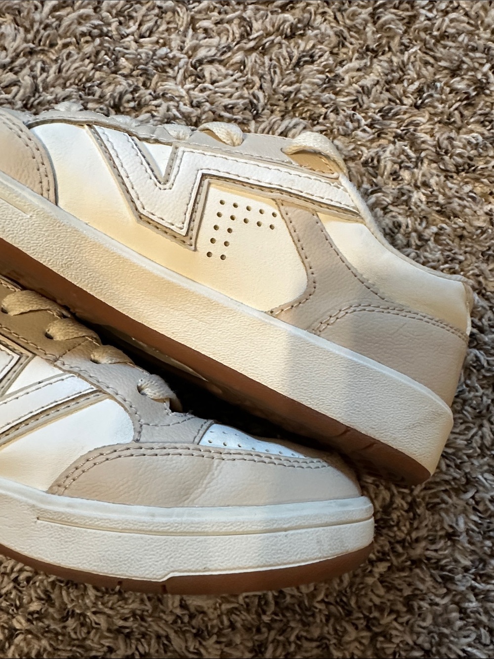 Women's Vans 6.5 - Picture 9 of 13